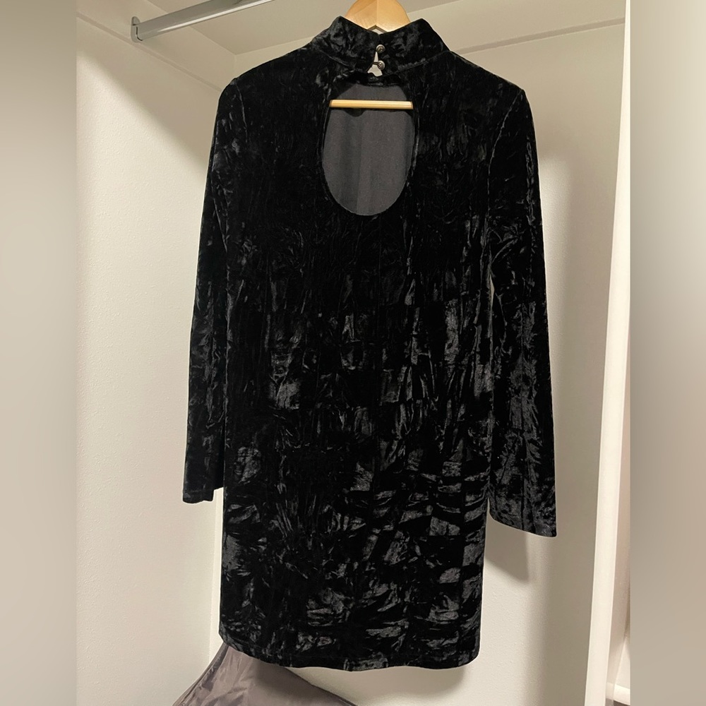 Crushed Velvet Turtleneck Keyhole Dress